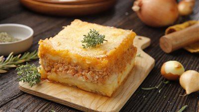 طريقة عمل جراتان البطاطس بالتونة والطماطم