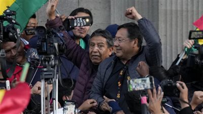  محاولة انقلاب أم مجرد مسرحية نظمها الرئيس؟!.. انتشار شائعات في بوليفيا عن محاولة انقلاب عسكري.. والمعارضة تطالب بتحقيق برلماني