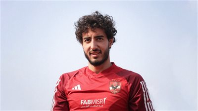 محمد هاني يجدد عقده مع النادي الأهلي لمدة ثلاث سنوات 