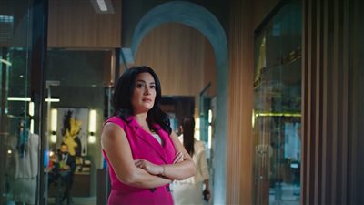 مسلسل مفترق طرق الحلقة 19، استمرار توتر العلاقة بين أميرة وعمر