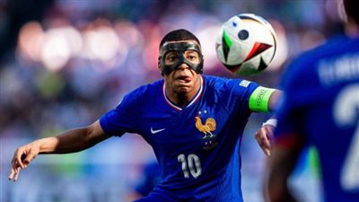 صورة مبابي مع عائلة رونالدو تثير الجدل باليورو 