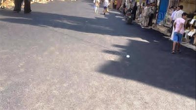 رصف شارع السوق بإدفو فى أسوان