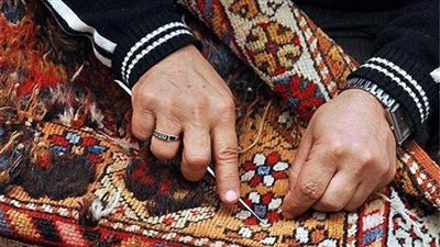 خبير اقتصادي يكشف حجم صادرات مصر من المشغولات اليدوية