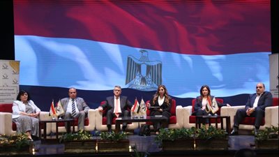 وزيرة الثقافة تُشارك بندوة تنسيقية شباب الأحزاب 