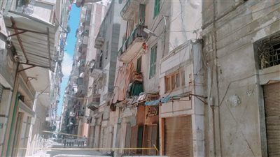 انهيار أجزاء من عقار بمنطقة محطة مصر في الإسكندرية