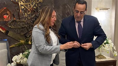  السفيرة الأمريكية من العريش: يجب زيادة حجم المساعدات لغزة بشكل عاجل