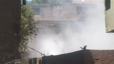نشوب حريق في قطعة أرض بها مخلفات وقمامة بالجيزة 