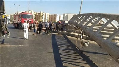 النقل تكشف حقيقة انهيار كوبري المشاة بالطريق الزراعي السريع في البحيرة