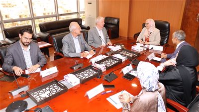 التنمية الصناعية تناقش آليات التعاون مع برنامج 