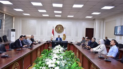 شحاتة يطلق البث التجريبي للمنصة الإلكترونية للعمالة غير المنتظمة بالقليوبية 