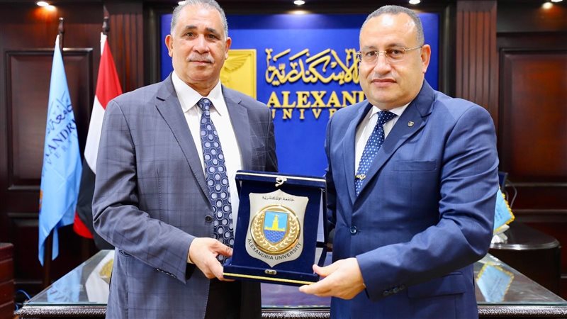 نقيب المحامين ورئيس