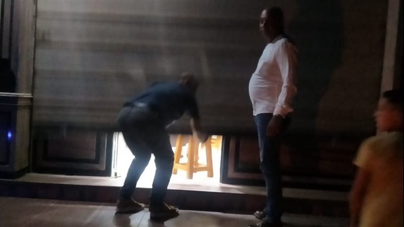 تنفيذ قرار غلق المحال