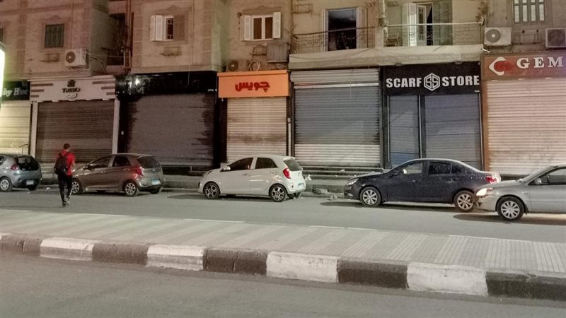 المحال التجارية،