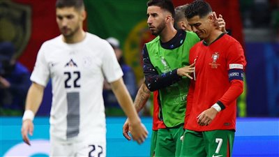 مدرب البرتغال: هذا ما قاله رونالدو بعد إهدار ضربة جزاء أمام سلوفينيا 