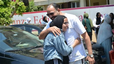 20 صورة ترصد فرحة طلاب الثانوية العامة عقب انتهاء امتحان اللغة الإنجليزية 