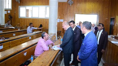 250 طالبا يؤدون امتحانات الدراسات العليا بكلية التربية الرياضية بسوهاج