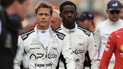 تفاصيل جديدة عن فيلم براد بيت الجديد Apex 