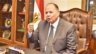  الخصومات الثأرية وانهيارات المباني، ملفات بدون حلول تطيح بمحافظ أسيوط بعد 5 سنوات 