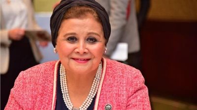 عبلة الألفي نائب وزير الصحة، عضو 