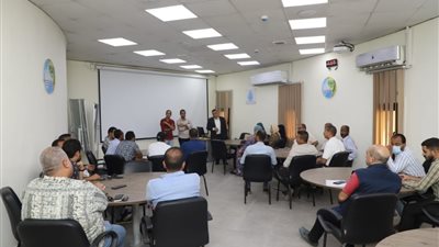 مياه أسيوط تعقد دورة عن السلامة والصحة المهنية للعاملين بالشركة