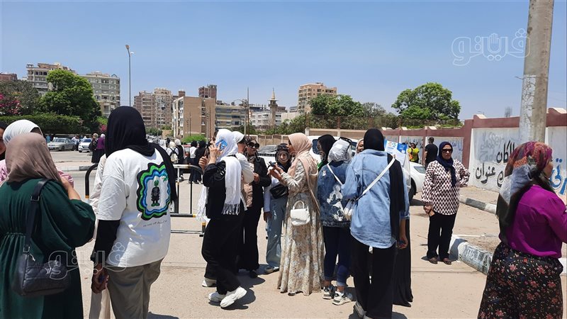 جانب من خروج الطلاب،
