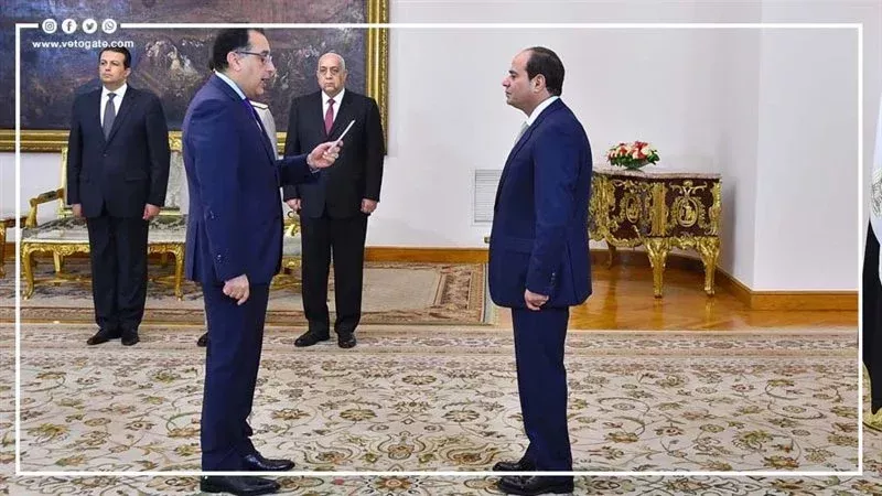 الرئيس السيسي ومصطفى