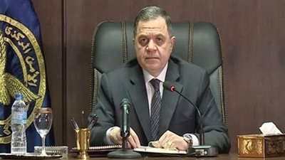 أخبار الحوادث اليوم: أسباب استمرار اللواء محمود توفيق وزيرًا للداخلية.. نموذج استرشادي للتعامل مع تهديدات تأمين السياحة.. ونجم الزمالك السابق يحرر محضر في قسم الشرطة