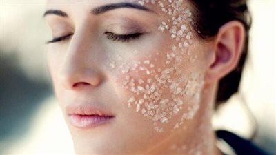 قناع طبيعي بمكونات من مطبخك لتقشير البشرة 