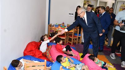 تطوير مستشفى أبو الريش الياباني بتكلفة 260 مليون جنيه.. تحديث وحدتين للأمراض الباطنة بسعة 65 سرير إقامة.. تقديم الخدمات الطبية لنحو 12500 مريض سنويًا