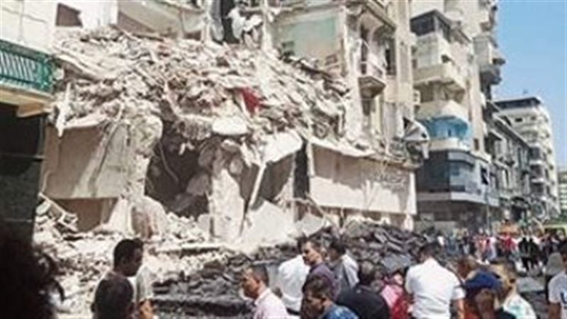 انهيار عقار في شبر