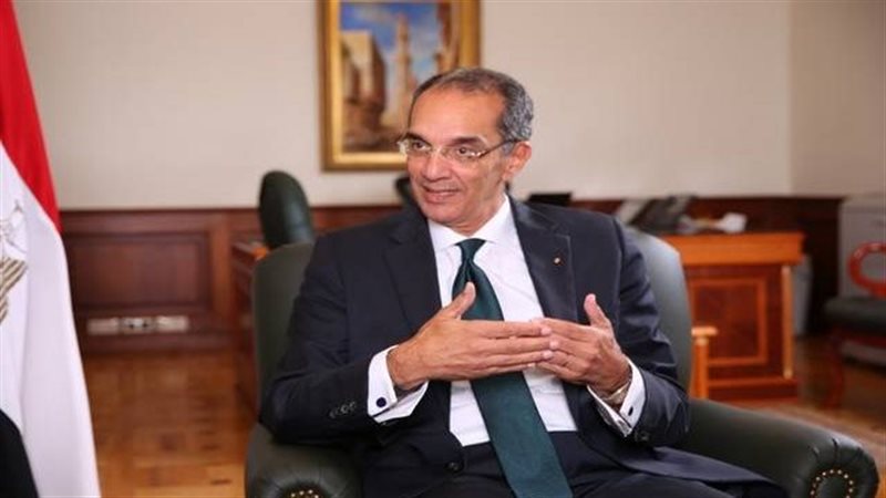 وزير الاتصالات عمرو