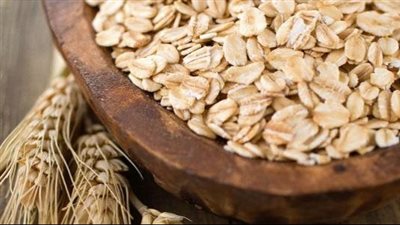 فوائد الشوفان، يخفض الكوليسترول ويحافظ على مستوى السكر بالدم ويعزز الصحة العامة