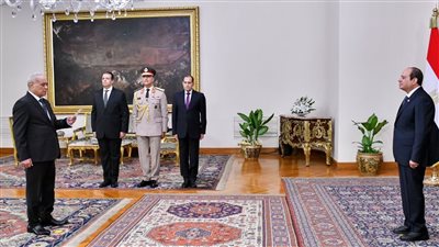 المستشار عبد الراضي صديق يؤدي اليمين أمام السيسي رئيسا جديدا لهيئة النيابة الإدارية