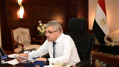 أسامة ربيع يناقش سياسات إبحار السفن الكورية عبر قناة السويس 