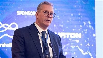 وزير البترول يشدد على سرعة توفير شحنات الوقود لحل أزمة الكهرباء 