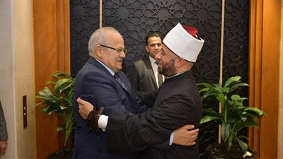 وزير الأوقاف يستقبل رئيس جامعة القاهرة لتهنئته بالمنصب الجديد