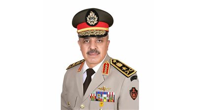 الوظائف والمؤهلات العلمية لرئيس أركان حرب القوات المسلحة (إنفوجراف)