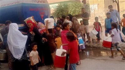 أهالي سمالوط بالمنيا يستغيثون من انقطاع مياه الشرب (صور)