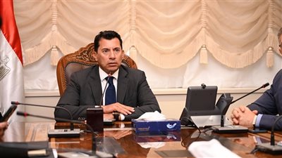 وزير الرياضة يناقش مع سفير مصر بفرنسا استعدادات استقبال البعثة المشاركة بالأولمبياد