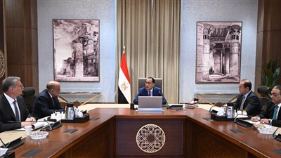 مدبولي للوزراء الجدد: أنتم مكلفون من الآن بوضع حل دائم لمشكلة الكهرباء