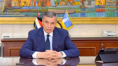 محافظ الإسكندرية الجديد يوجه بتكثيف حملات إزالات التعديات.. ويوجه بإعداد تقرير عن الملفات التي تخص خدمة المواطن.. ويطالب رؤساء الأحياء بتحقيق نتائج ملموسة على الأرض