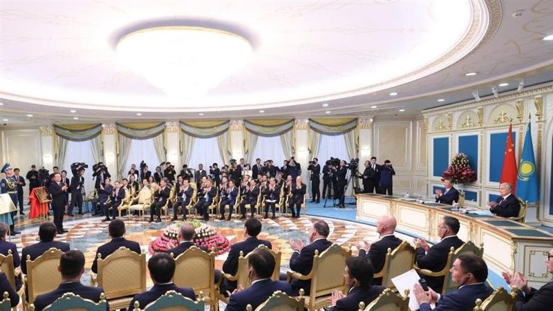 الصين وكازاخستان،