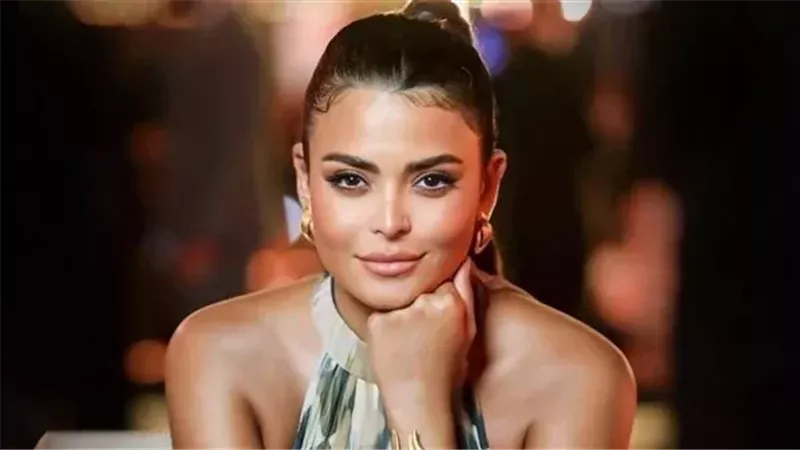 الفنانة أسماء جلال،