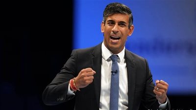 سوناك يعلن الاستقالة من رئاسة حكومة بريطانيا