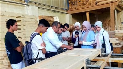طلاب تكنولوجيا الصناعات الخشبية بجامعة طيبة يبدأون تدريباتهم الصيفية في القاهرة