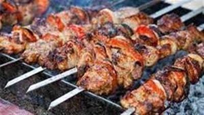 تفسير حلم تناول اللحم المشوي في المنام وعلاقته بالخير والرزق 