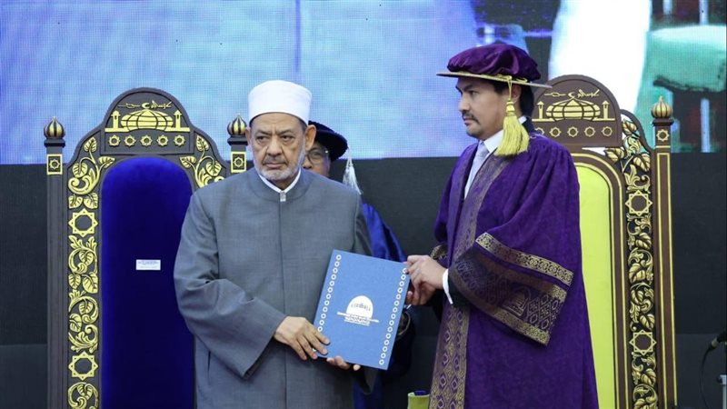 تكريم شيخ الأزهر
