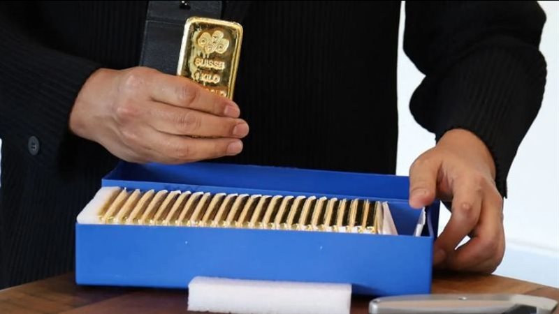 الذهب، فيتو 
