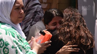 نقل طالبتين أصيبتا بإعياء خلال امتحاني الكيمياء والجغرافيا بقنا للمستشفى