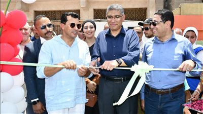 أشرف صبحي ومحافظ الجيزة يفتتحان أعمال تطوير مركز شباب ميت عقبة